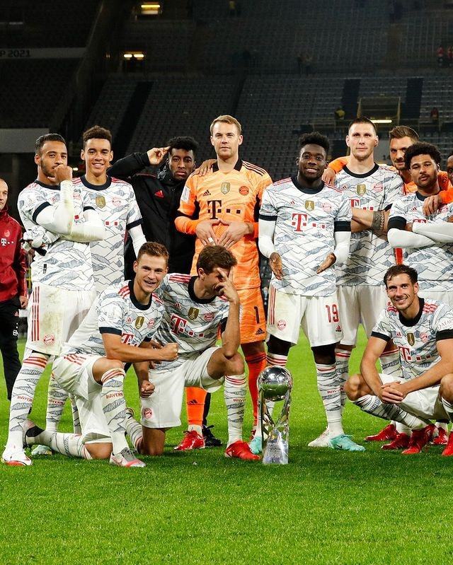 奖杯的归属 奖杯的归属